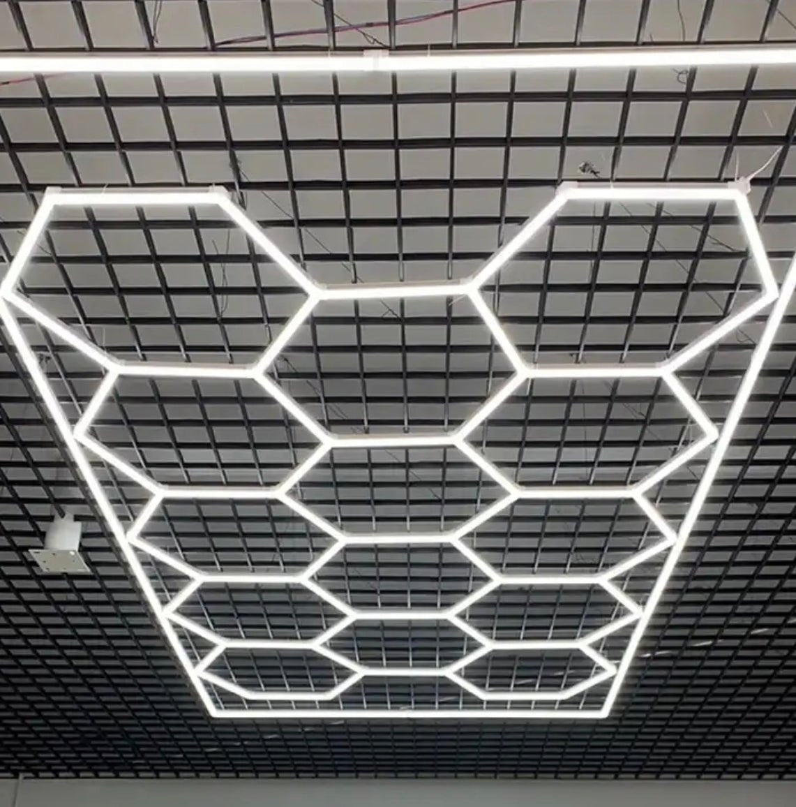 HEXAGON LED SYSTEM - Perfekte Beleuchtung für deine Werkstatt